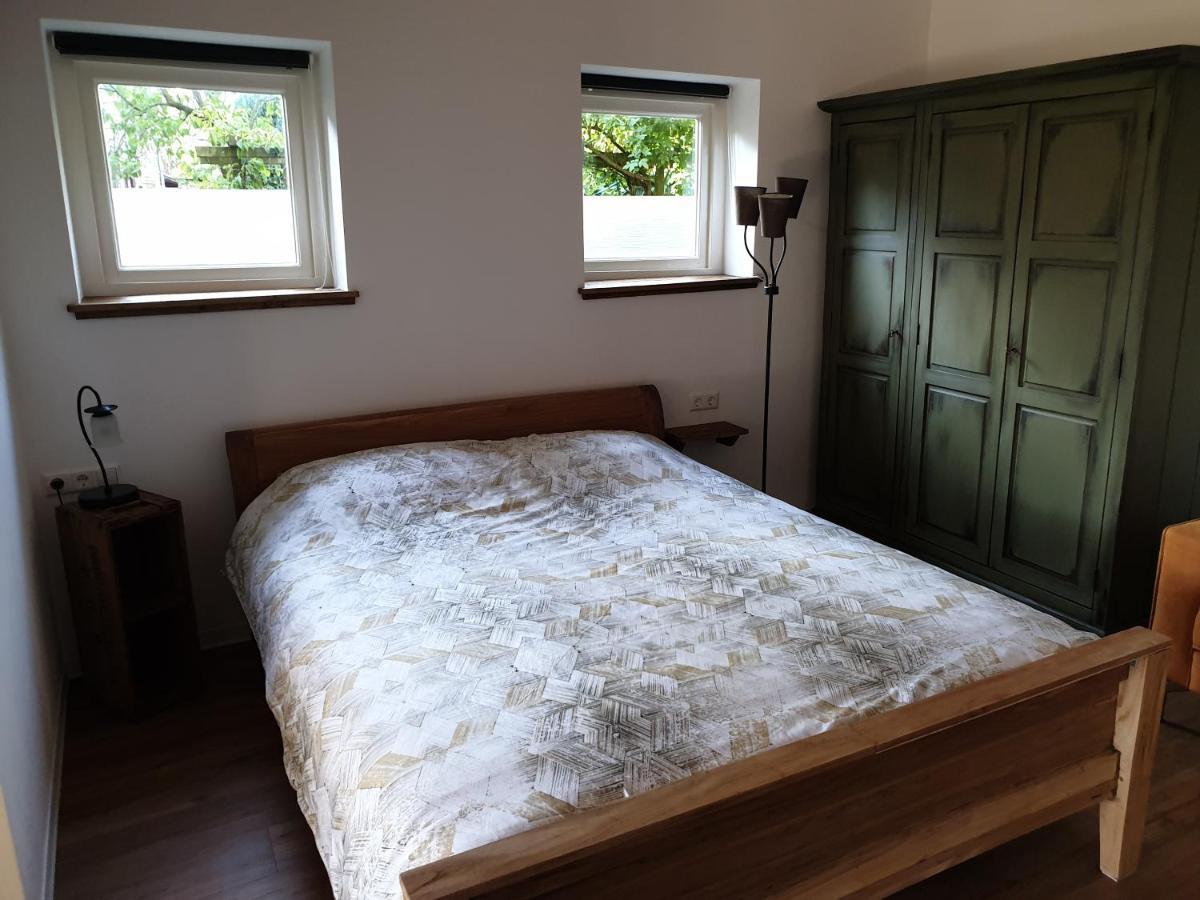 Bed and Breakfast The Walnut Tree Hellevoetsluis Zewnętrze zdjęcie